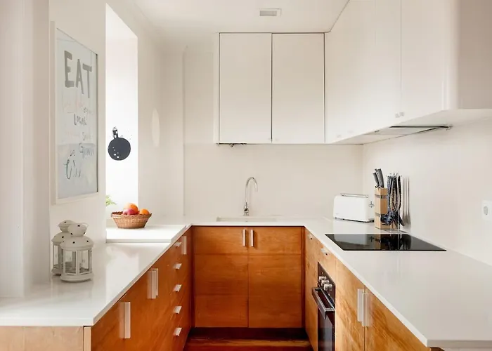 Alfama River Light Sunlit Views 리스본