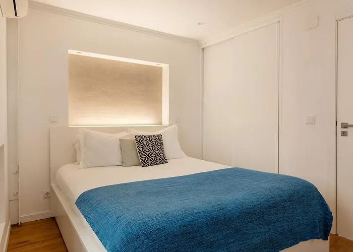 Alfama River Light Sunlit Views 아파트