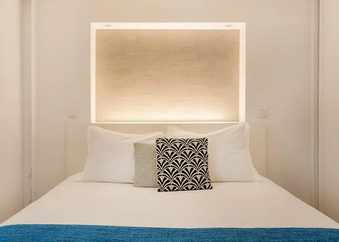 Alfama River Light Sunlit Views 아파트 리스본