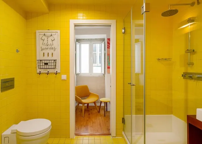 Alfama River Light Sunlit Views 리스본